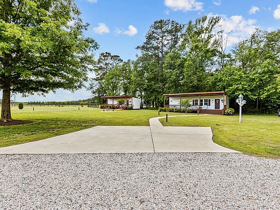 2nd image of 2110 Las Flores Ln