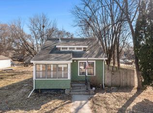 2323 Golden Valley Rd, Minneapolis, MN 55411
