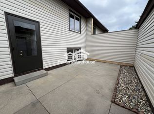 7425 142nd St W, Saint Paul, MN 55124