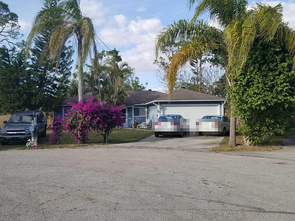 2nd image of 10821 Saint Lucia Ct