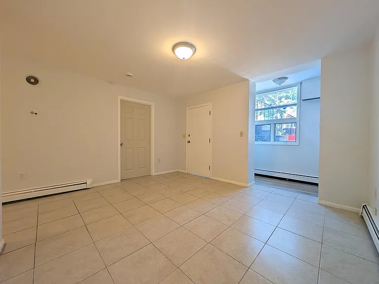 69 Beacon Ave #1 — Photo 4