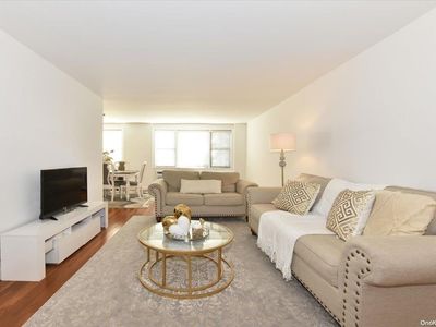 1 Birchwood Court #4G, Mineola, NY, 11501