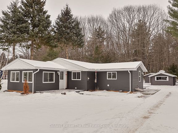 2nd image of 460 Wellington St