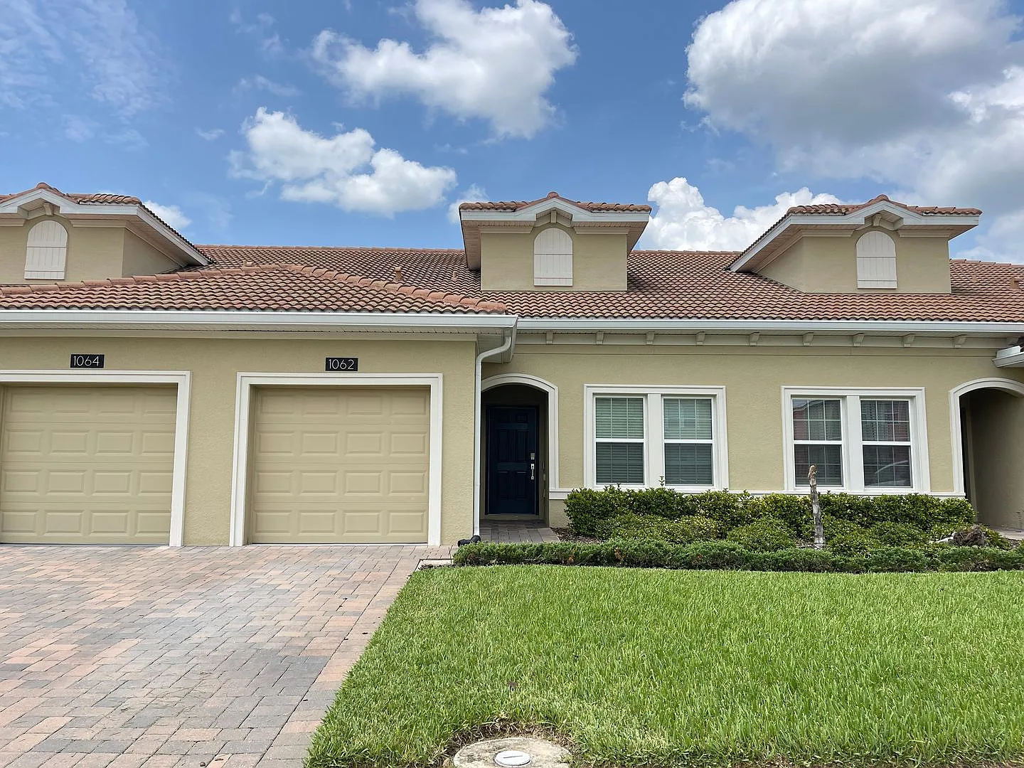 Championsgate villa in gated golf community with Resort style amenities! — Photo 1