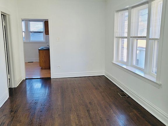 3rd image of 4640 W Palmer St #15968217