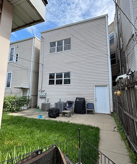 1458 W Balmoral Ave #2 — Photo 13