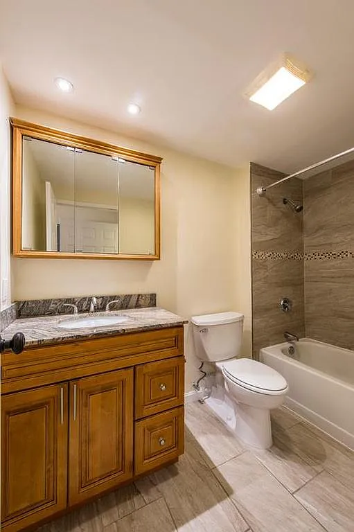 2 bed, 1000 sqft, $2,750 — Photo 4