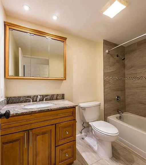 750 Highland Ave #307 — Photo 4