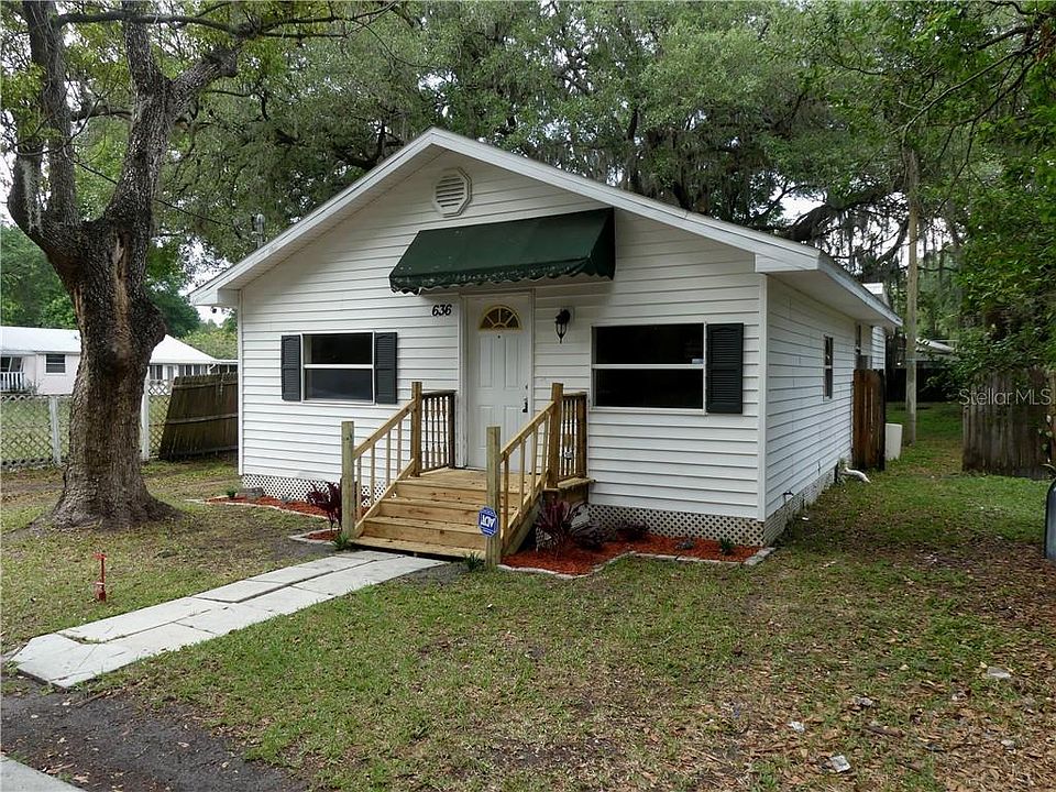 1st image of 636 E Coronet St