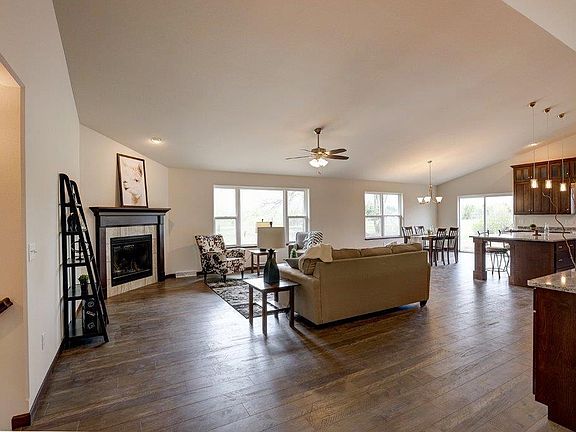 5th image of 8901 Hinner Springs Dr