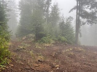 5091 Greenwood Heights Dr, Kneeland, CA 95549