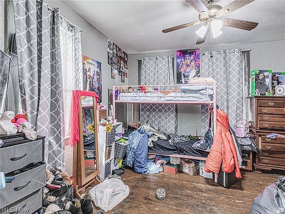 5th image of 4846 Wendell Ave