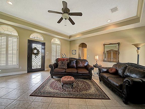 5th image of 1810 Magnolia Bnd