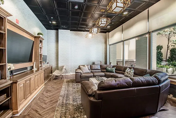 Rented by Compass | media 21