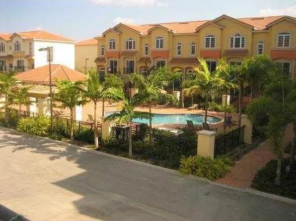 2032 Coral Heights Ct #103, Fort Lauderdale, FL 33308