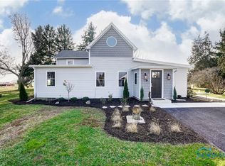 24921 Scheider Rd, Perrysburg, OH 43551