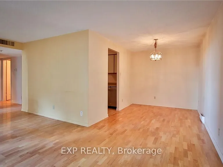 470 Laurier Ave W #403 — Photo 6