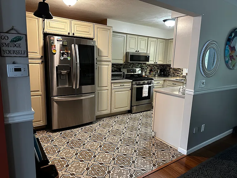 143 Oak Park Dr — Photo 8