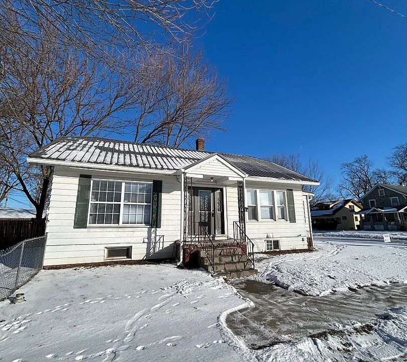 1st image of 1829 Frances Ave