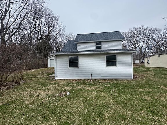 2nd image of 1778 NW Catawba Rd