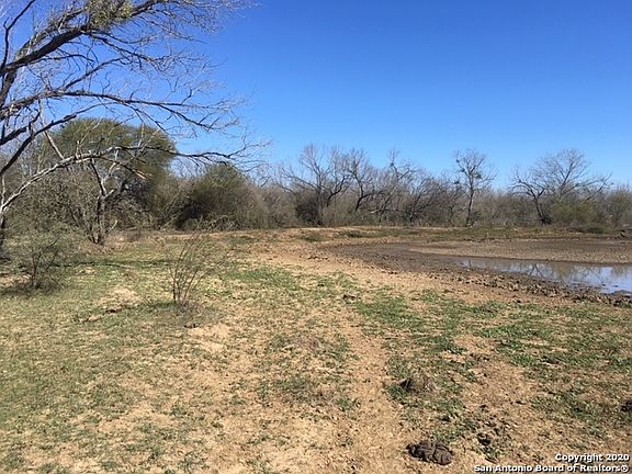 5th image of 779 S State Highway 1604 Loop W