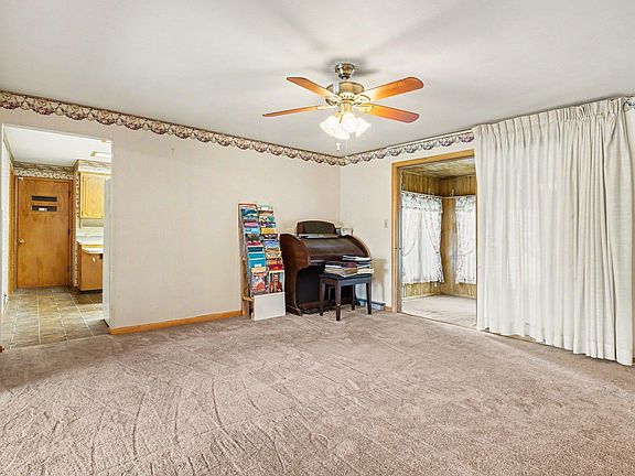 5th image of 23363 Circle Ln