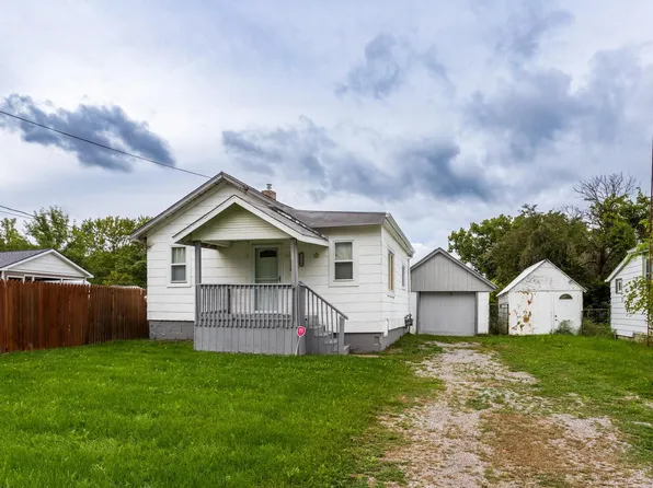 1235 Norton St, Burton, MI 48529