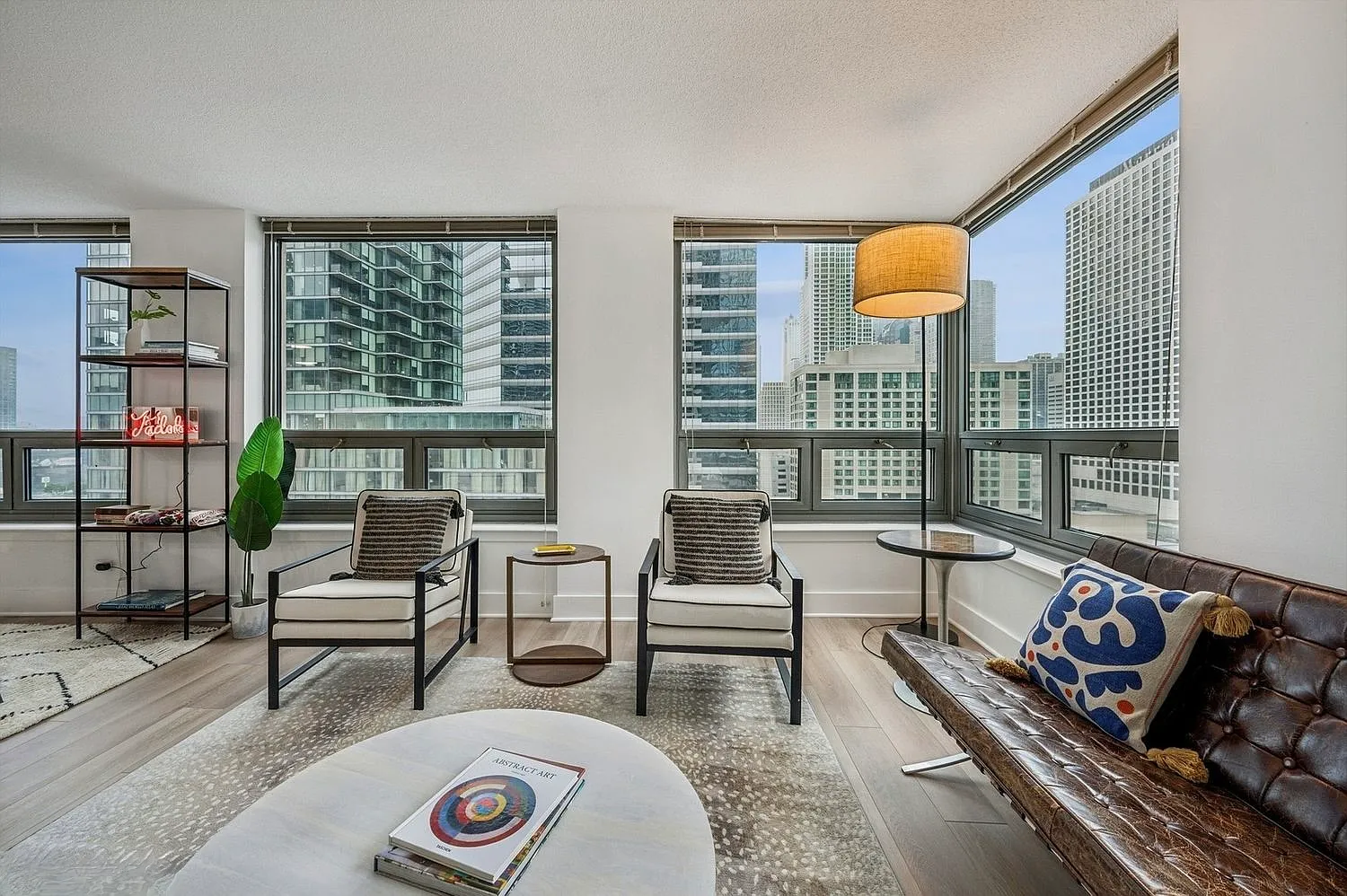1 bed, 850 sqft, $2,495 — Photo 2