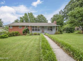 5225 Clairidge Rd, Knoxville, TN 37918