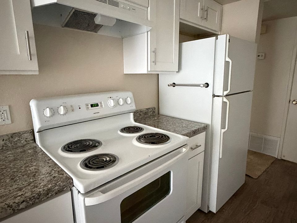 1st image of 3321 Santa Rosa Ct APT C