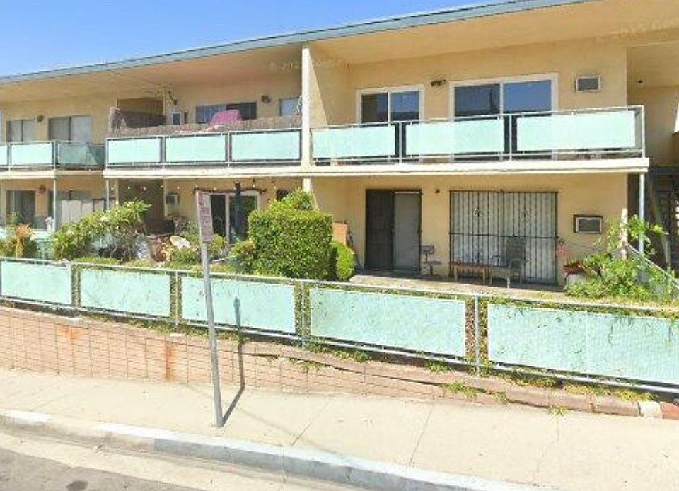 1st image of 1501 College View Dr APT C