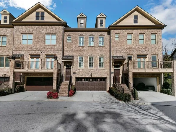 3128 Chestnut Woods Dr, Doraville, GA 30340