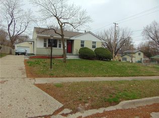4144 E 7th St, Des Moines, IA 50313