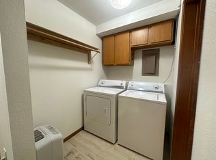 256 Lake Tahoe Cir #2, Girdwood, AK 99587