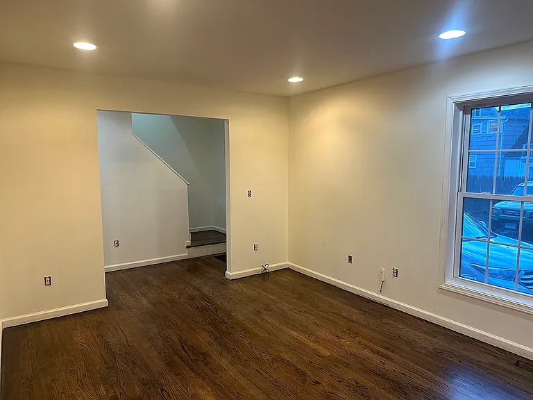 83 Winfield St #D — Photo 3