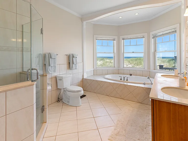 781 Dune Rd — Photo 14