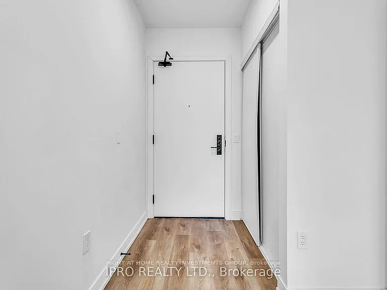 1 Jarvis St #401 — Photo 13