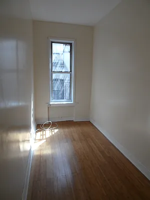 Rented by Bohemia Realty Group | media 27