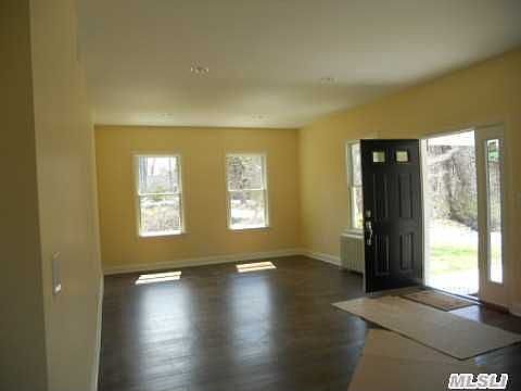 3rd image of 353 S Lenox Ave