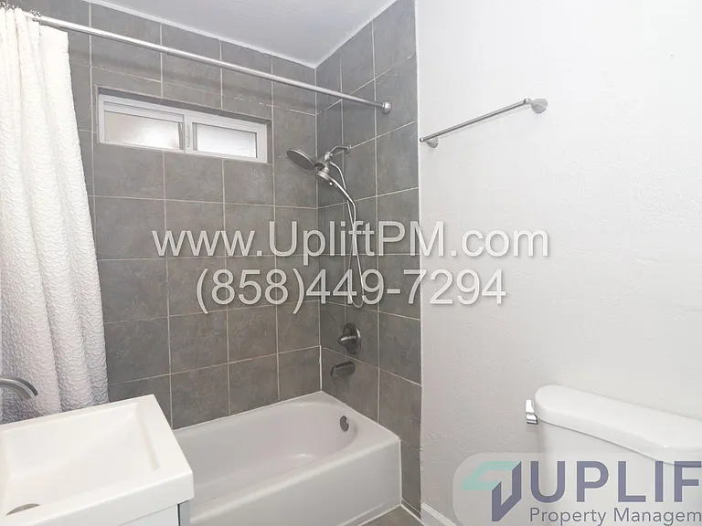 4827 Castle Ave — Photo 28