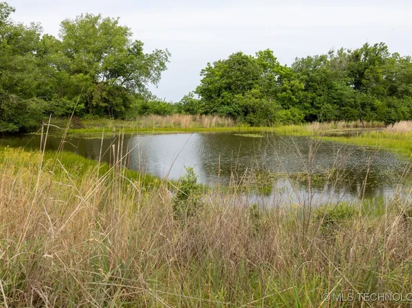 7 N 3800th Rd, Okemah, OK 74859