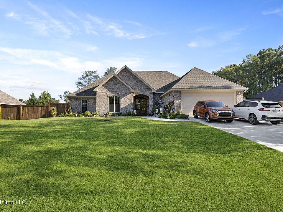 1st image of 134 N Slade Rd