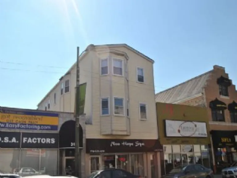 3128 N Lincoln Ave #3R — Photo 1