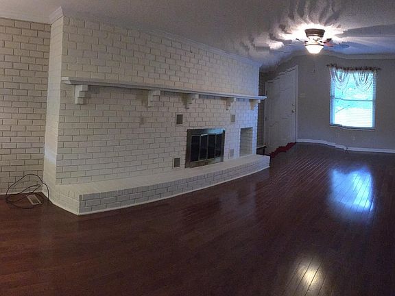 4th image of 2236 Candies Ln NW APT B
