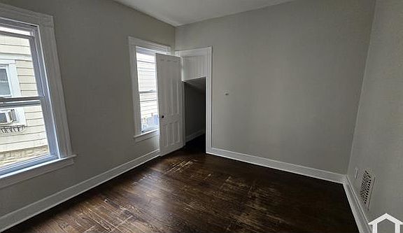 5th image of 1165 Noble Ave #1
