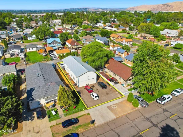 408 N 8th St, Yakima, WA 98901
