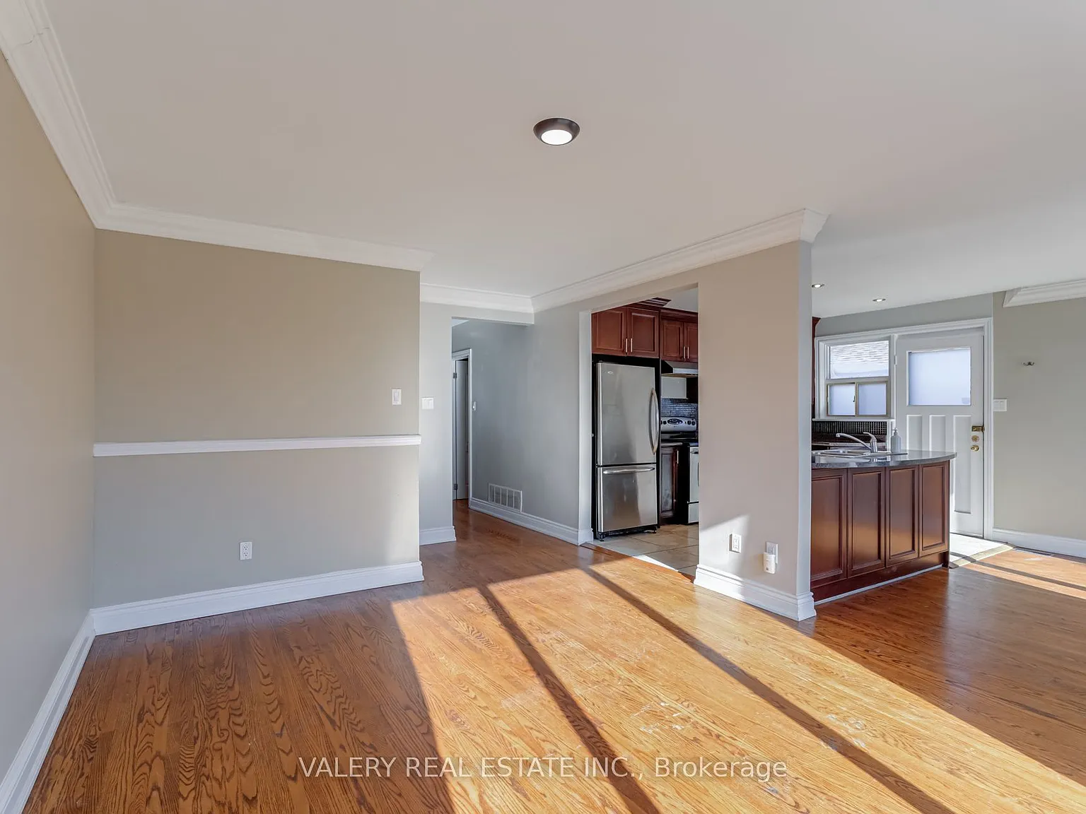3 bed, $2,600 — Photo 4