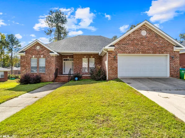 1749 Spanish Trace Dr, Saraland, AL 36571
