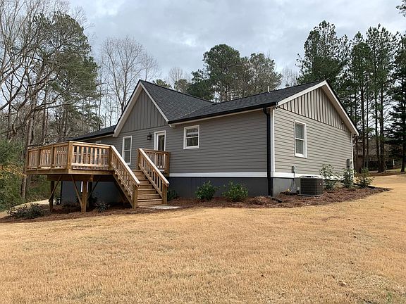 2nd image of 190 Marshall Cir