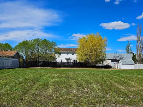 4524 54th Ave, Viking, AB T0B 4N0